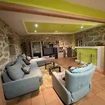 Casa Con Piscina En Vigo Semesterbostad