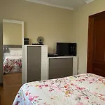 Casa Con Piscina En Vigo Semesterbostad *
