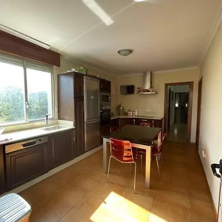 Casa Con Piscina En Vigo Arbo