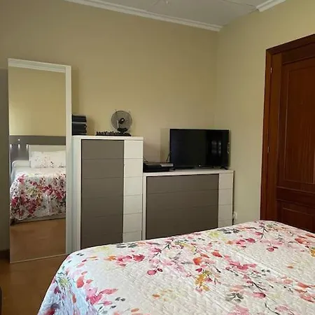 Casa Con Piscina En Vigo Dom wakacyjny *