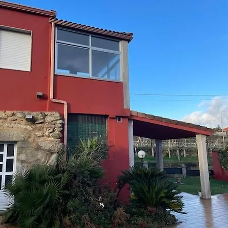 Casa Con Piscina En Vigo * Arbo