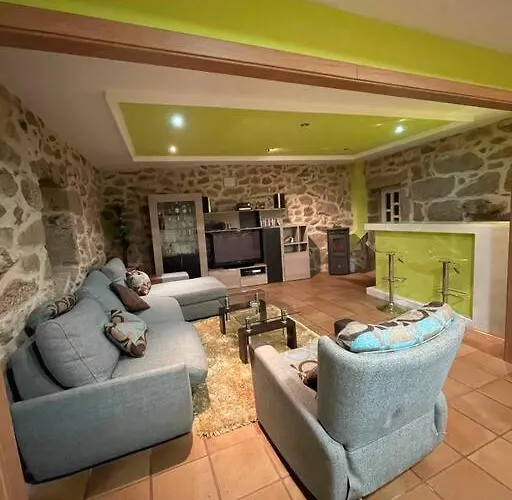 Casa Con Piscina En Vigo 別荘