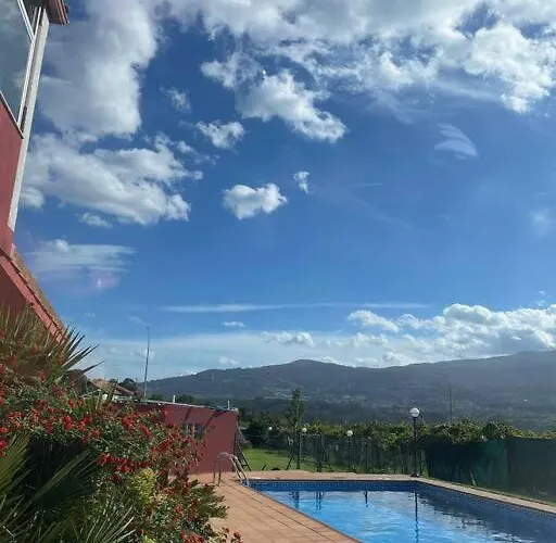 Casa Con Piscina En Vigo 別荘 Arbo