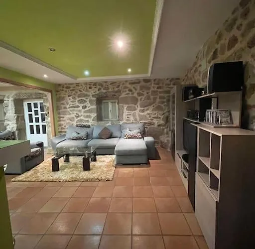 別荘 Casa Con Piscina En Vigo