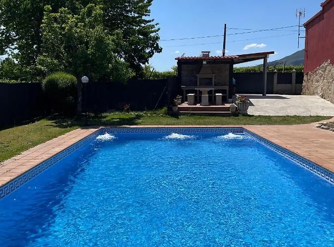 Casa Con Piscina En Vigo 別荘 Arbo