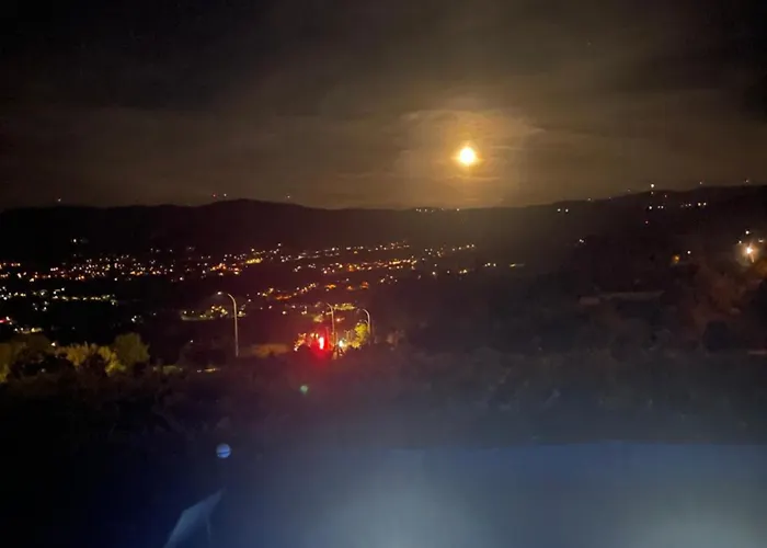 Casa Con Piscina En Vigo * Arbo